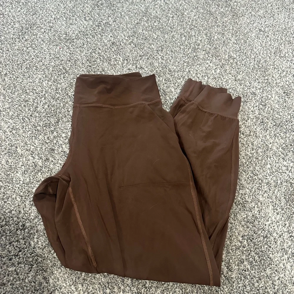 Lululemon jogger - Picture 1 of 3